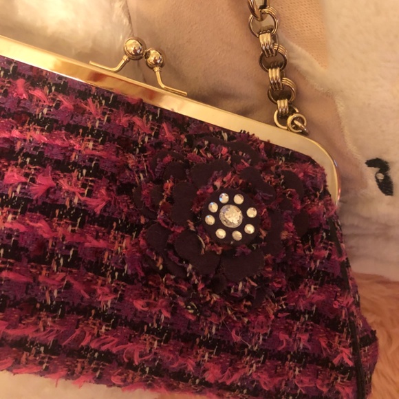 Liz Claiborne Tweed Magenta and Black fashion clutch bag with strap and flower - Picture 2 of 5
